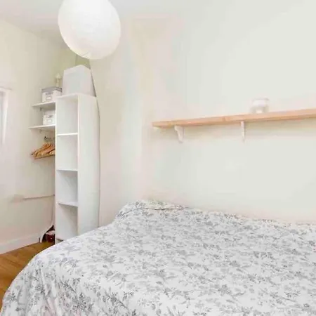 Cozy Near Champs Elysees * Paris